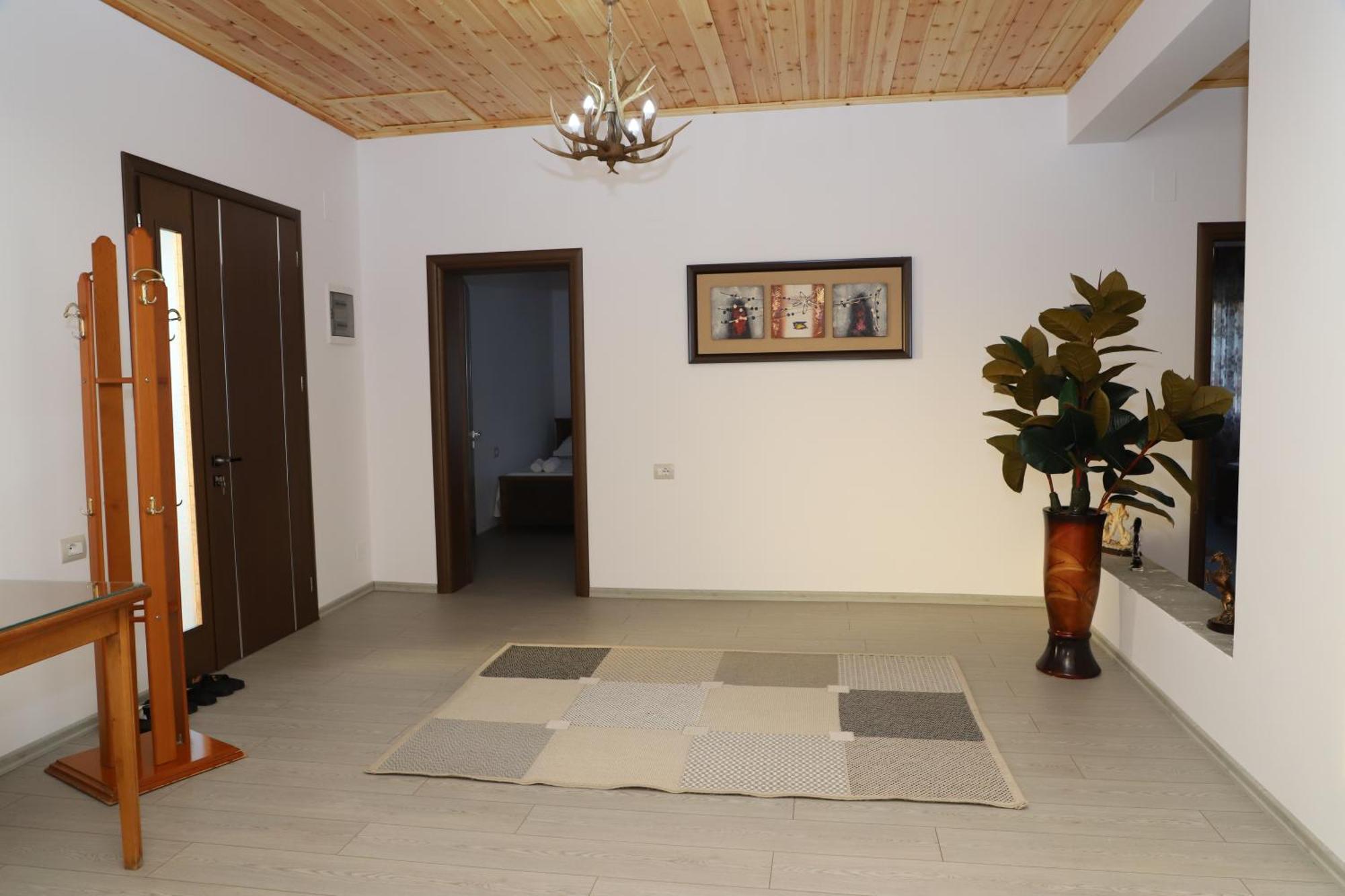 Georgemishel Guest House Berat Esterno foto